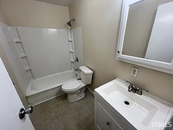 4th image of 529 S Kenmore St