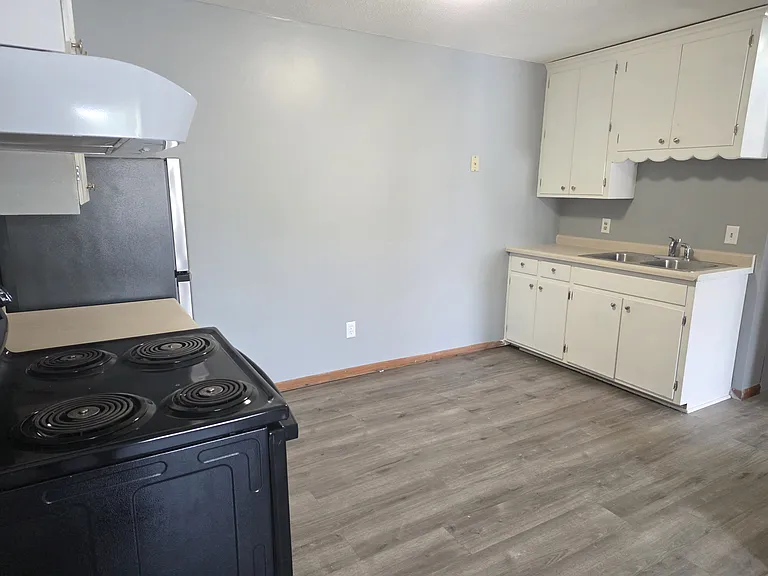 421 1st Ave E #215 — Photo 7