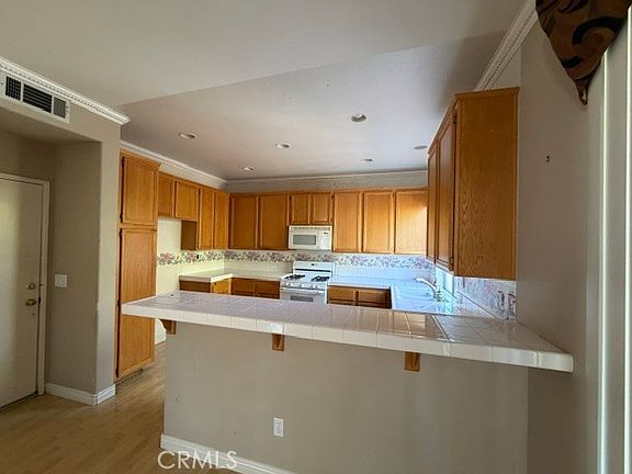 5th image of 11121 Lavender Ln