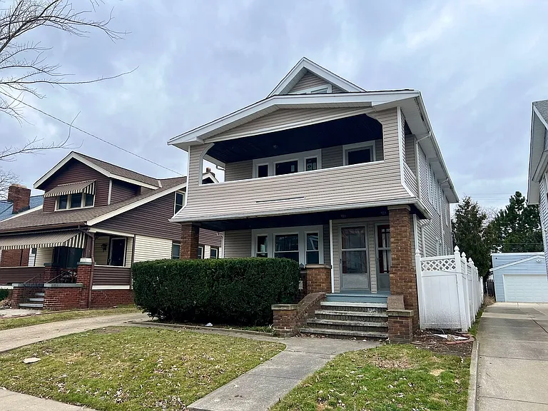 2068 Waterbury Rd — Photo 1