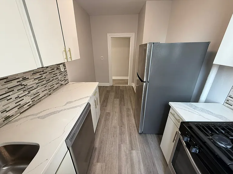 5301 Palisade Ave #32E — Photo 6