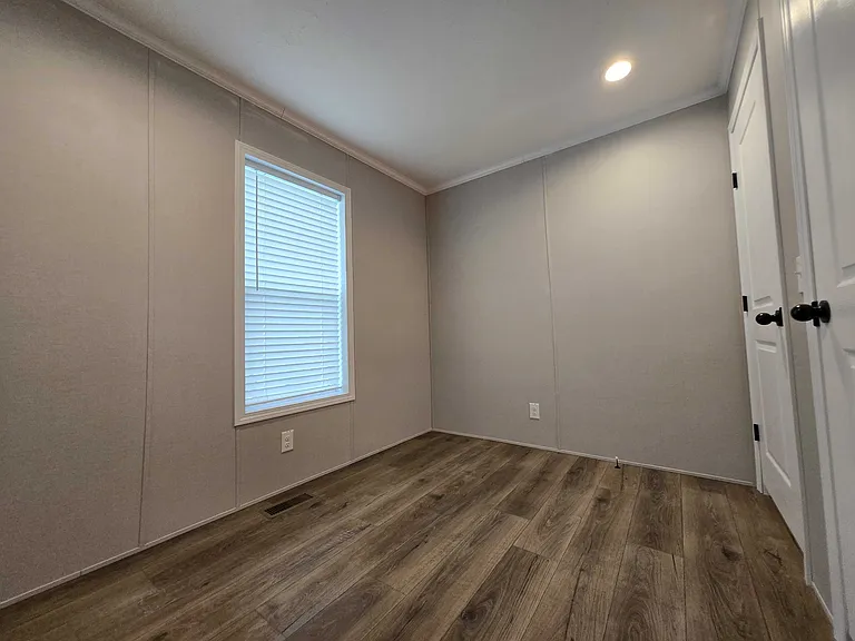 29800 Guilford Cir #414 — Photo 22