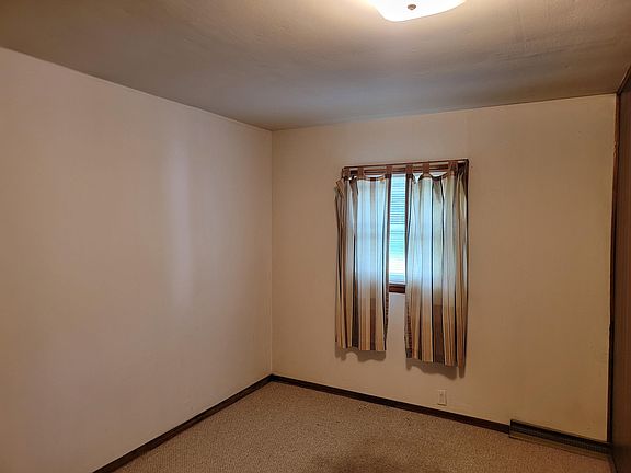 3rd image of 209 E 71st Ave