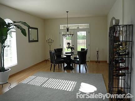 4th image of 1025 W Rosewood Trl