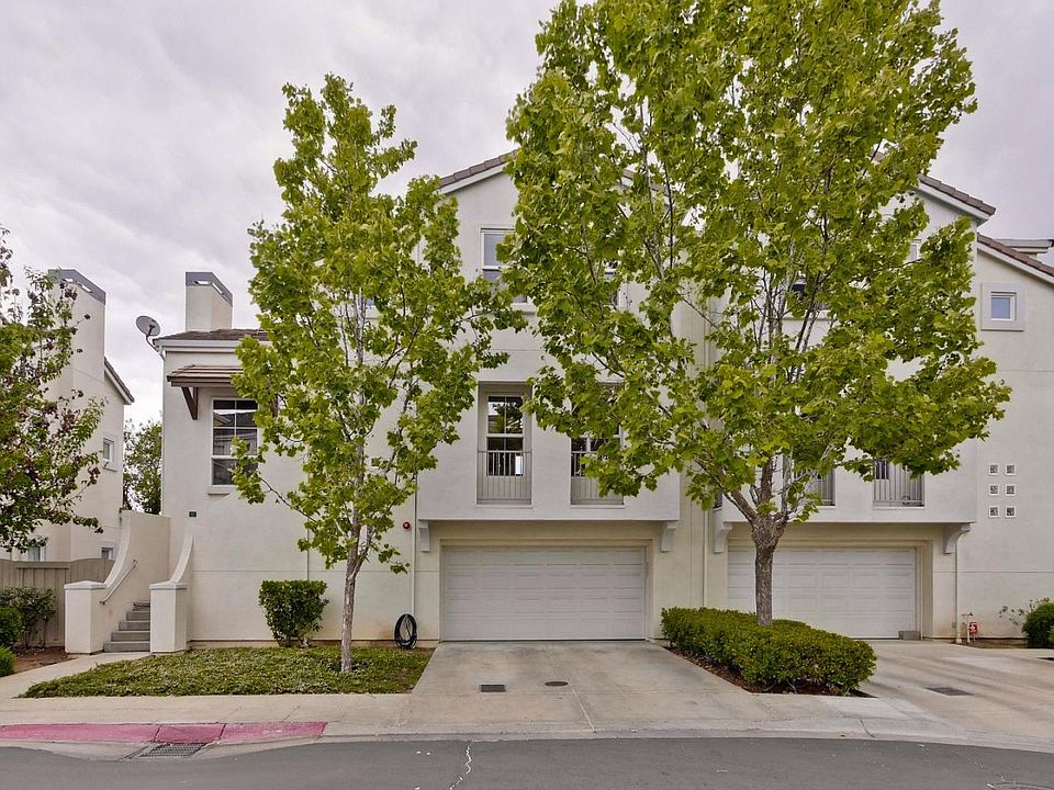 1st image of 127 Montelena Ct