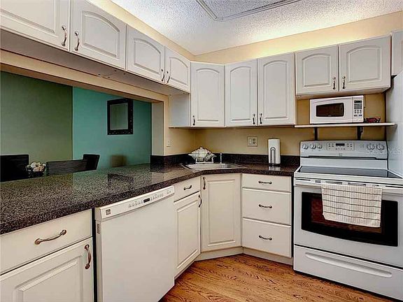 4th image of 3161 Lake Pine Way S APT B2