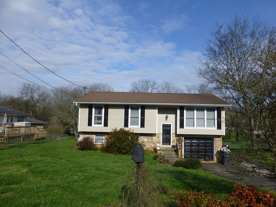 1st image of 3825 Debonair Dr
