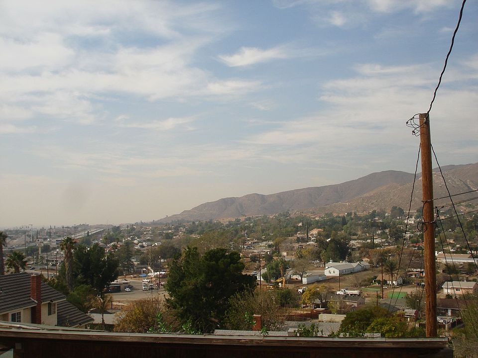 2nd image of 3516 Skylane Dr