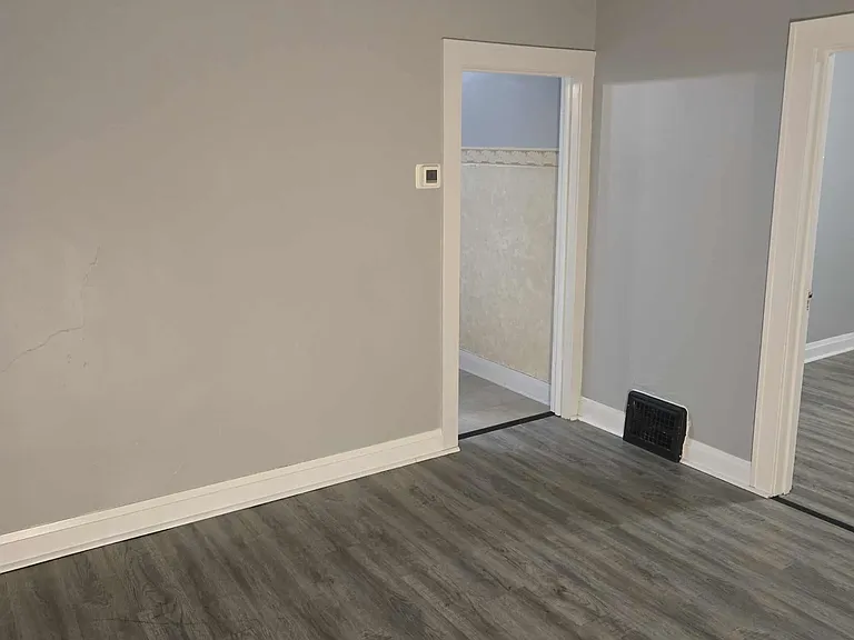 4021 Pulaski St #1 — Photo 8