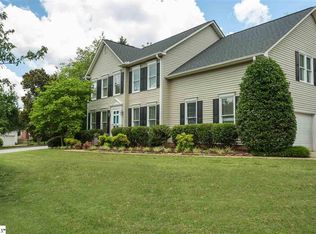 27 Whistler Dr, Greer, SC 29651