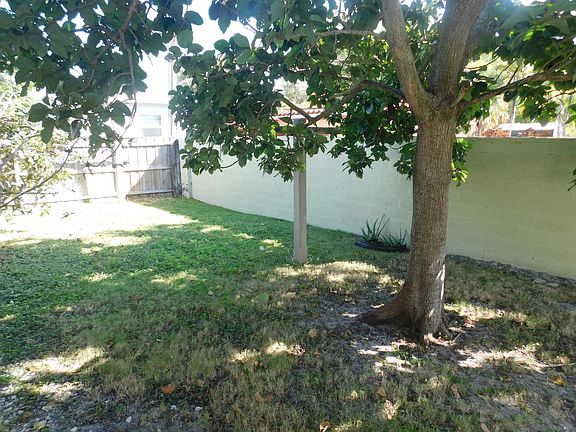 2nd image of 7614 S Olive Avenue
