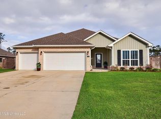 11648 Talla Dr, Ocean Springs, MS 39564