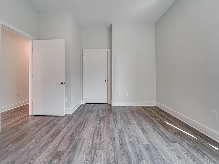 660 Grand St #310 — Photo 11