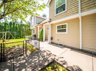 19153 SE Yamhill St, Portland, OR 97233