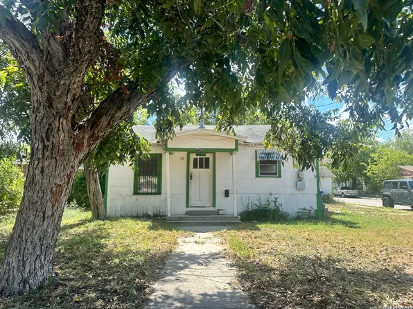 738 W Harding, San Antonio, TX 78221