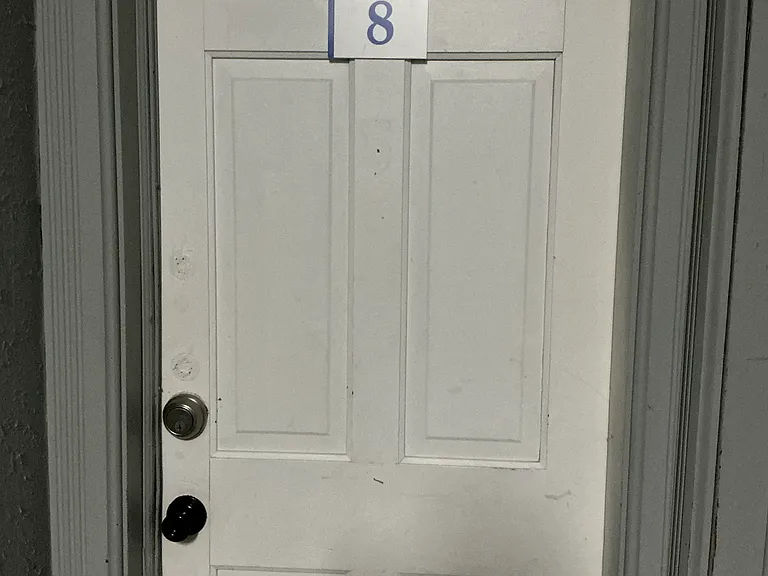 415 E Gilbert St #8 — Photo 9