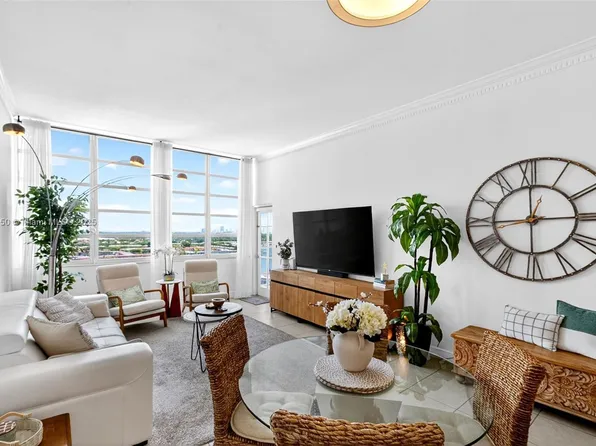 1351 NE Miami Gardens Dr APT 1712E, Miami, FL 33179