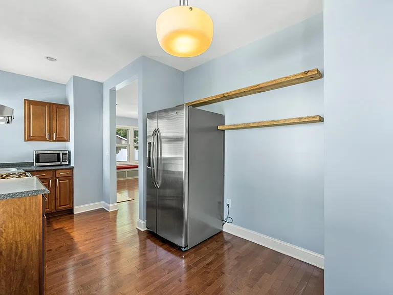 172 Cedar St #1 — Photo 10