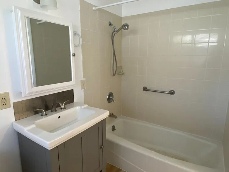 2516 Pamoa Rd #A — Photo 9