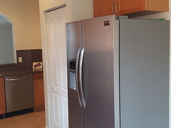 3rd image of 9822 SW Eastbrook Cir
