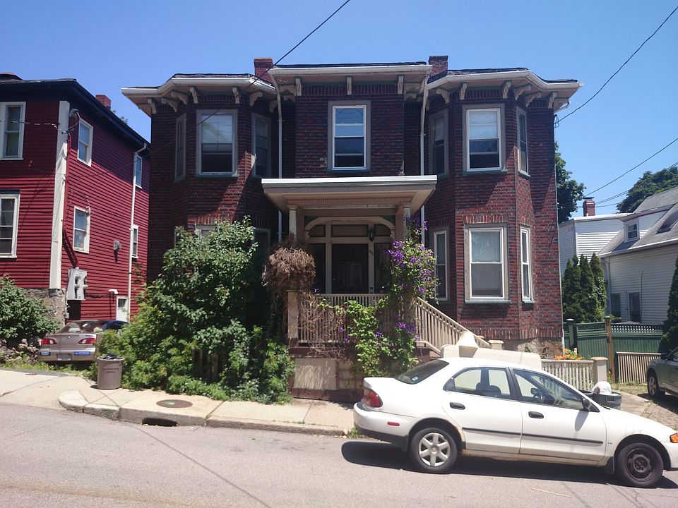 2nd image of 106 Sheridan St