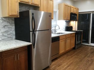 1327 N Ashland Ave, Chicago, IL 60622