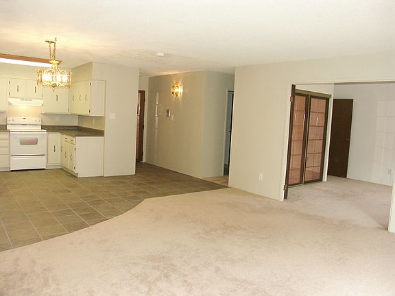 5th image of 6940 E Girard Ave