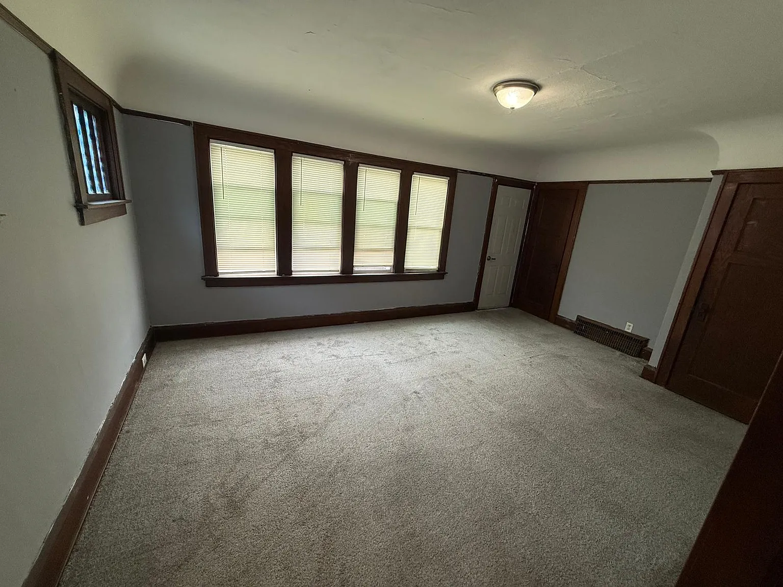 1504-1506 South 81st Street - 1504 — Photo 4