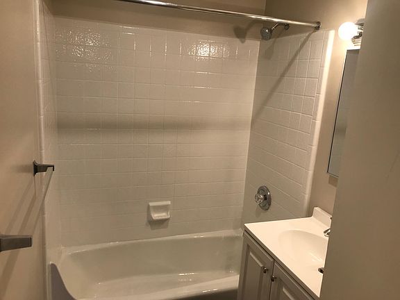 4th image of 9228 Somerset Blvd