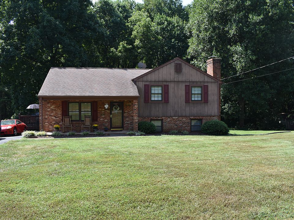 1st image of 301 Graves Dr