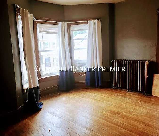 233 E Pitt St #5 — Photo 18
