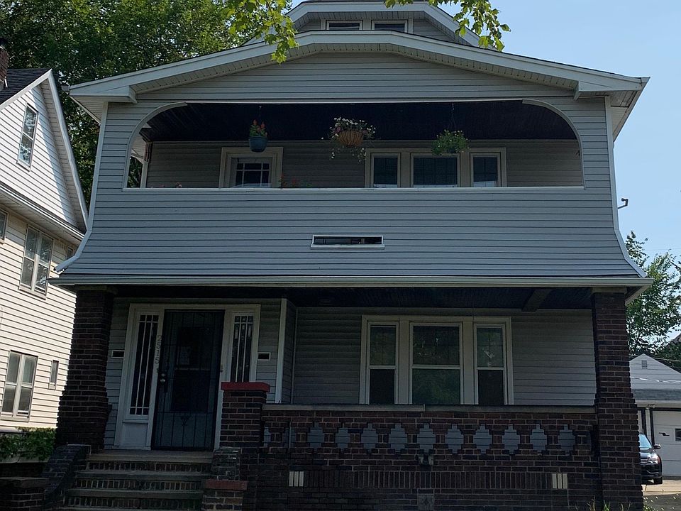 1st image of 2515 E 124th St #Up