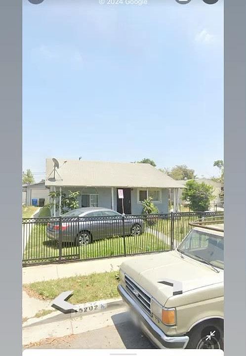 2nd image of 15202 S Williams Ave
