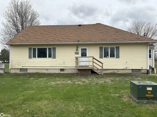 104 E 1st St, Hedrick, IA 52563