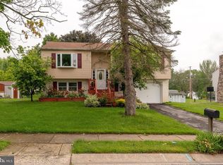 87 W Charles St, Wernersville, PA