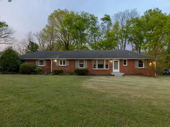 307 Shepherd Hills Dr, Madison, TN 37115