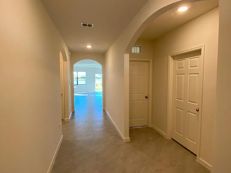 822 Remington Green Dr SE — Photo 6