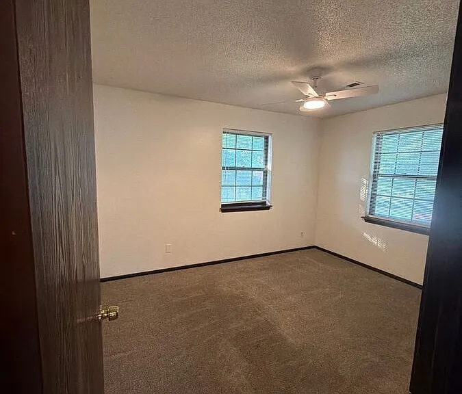 3556 Tudor Dr #D — Photo 14