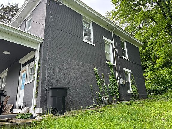 2nd image of 3091 Beekman St