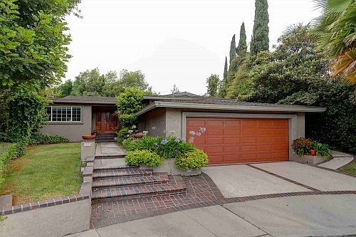 2nd image of 3035 Dona Marta Dr