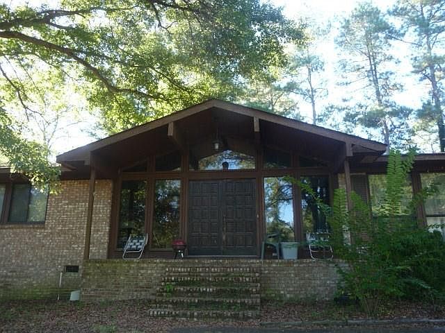 2nd image of 720 Whaley Pond Rd