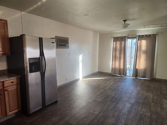 4th image of 1425 Pinyon Ave Unit B