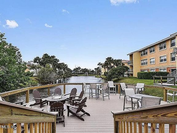 3rd image of 108 LAGUNA VILLAS Boulevard #D26