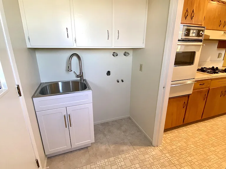 340 Wiley St — Photo 10