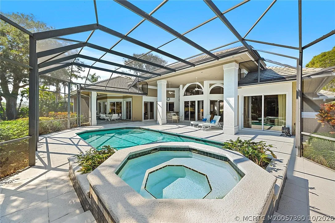 5 bed, 5.5 bath, 4882 sqft, $14,000 — Photo 4