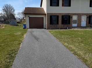 3602 S Partridge Dr, Dover, PA 17315