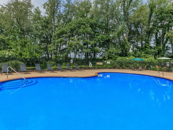 Pebblebrook Apartments