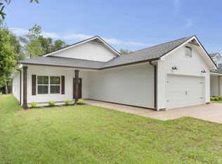 8306 Vickie St, Pensacola, FL 32514