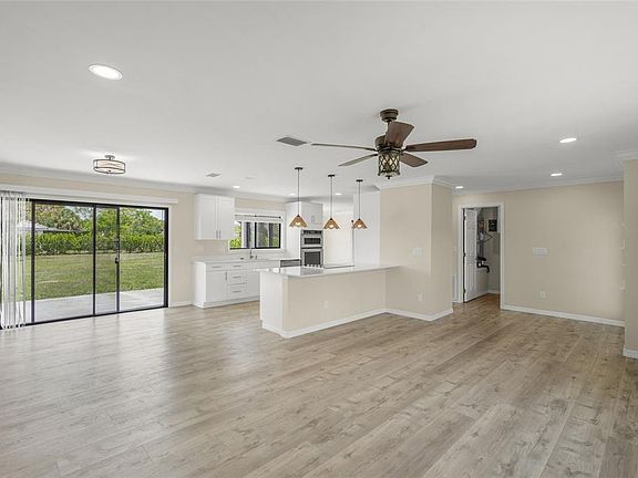 2nd image of 5050 RICHMOND TERRACE