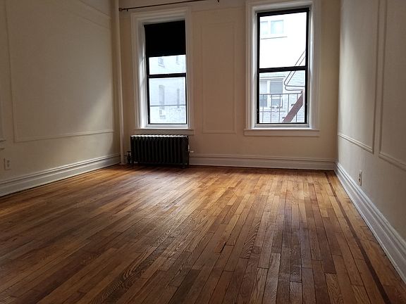 4th image of 3115 Brighton 6th St #4